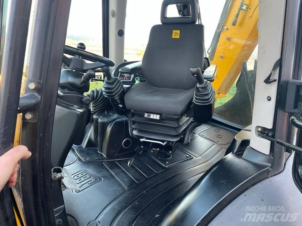 JCB 4 CX Kaivurikuormaajat