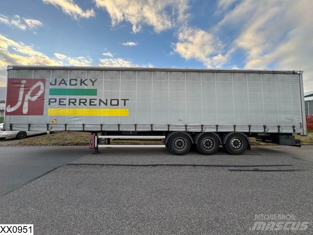 Fruehauf Tautliner Pressukapellipuoliperävaunut