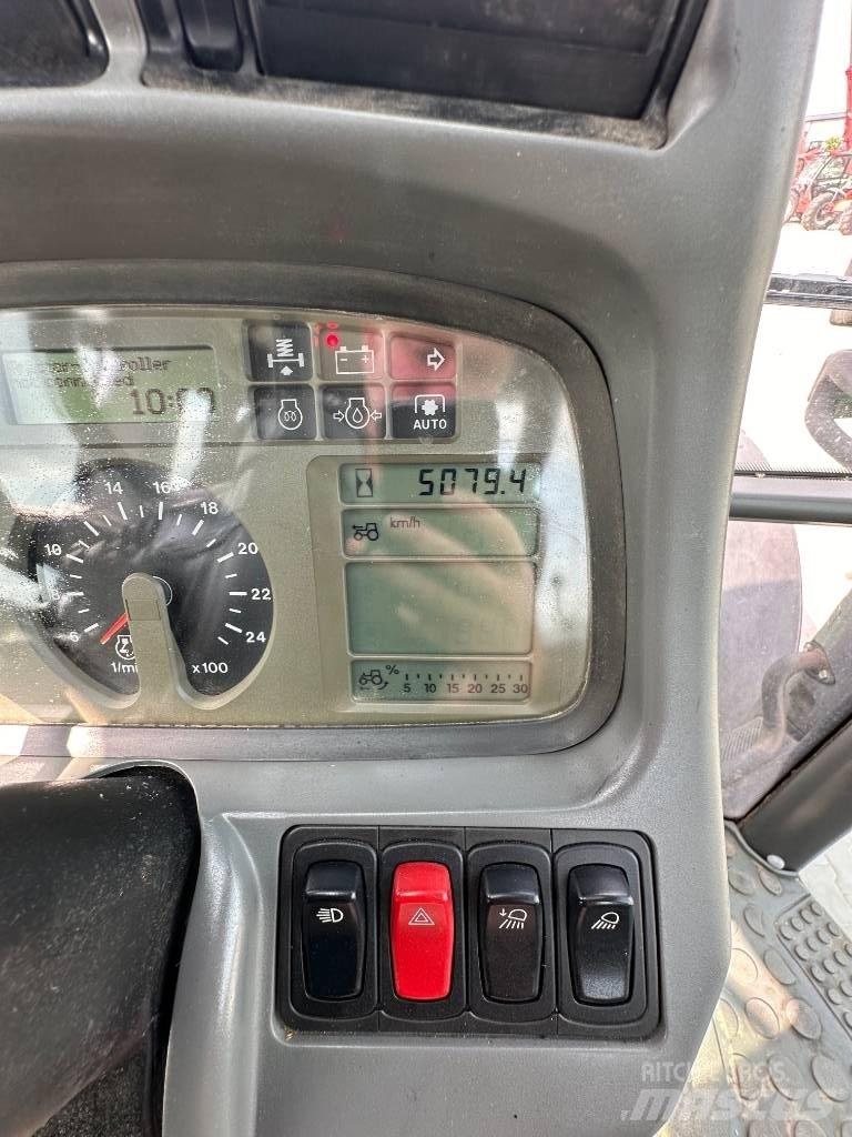 Deutz-Fahr M 620 Traktorit