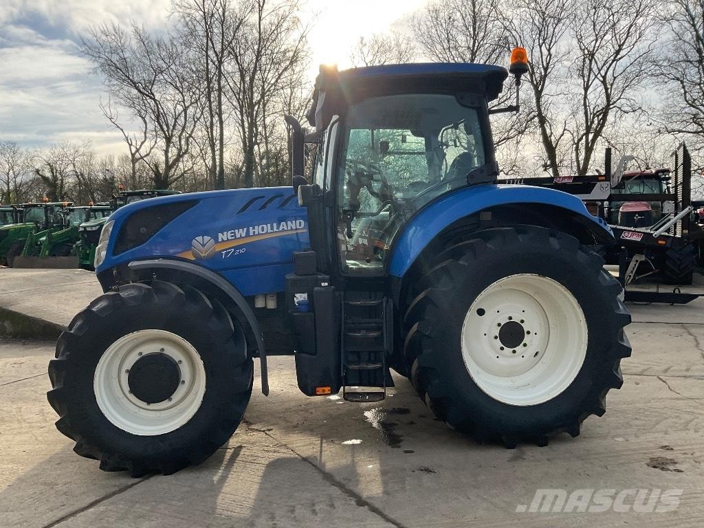 New Holland T 7.210 Traktorit