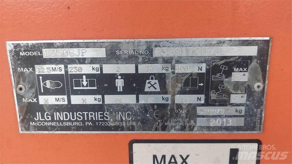 JLG 1350SJP Teleskooppipuominostimet