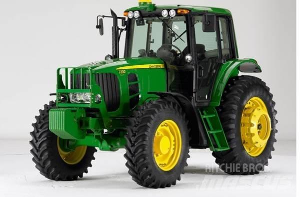 John Deere JD7330 Traktorit