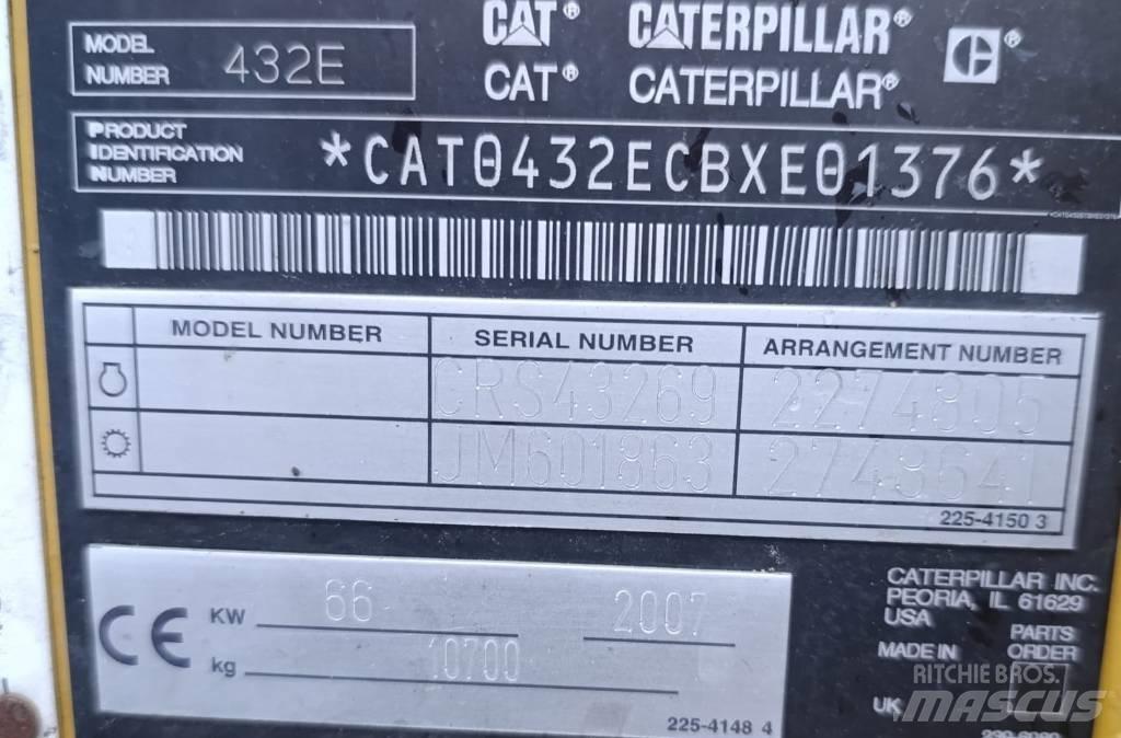 CAT 432 E 4x4 Kaivurikuormaajat