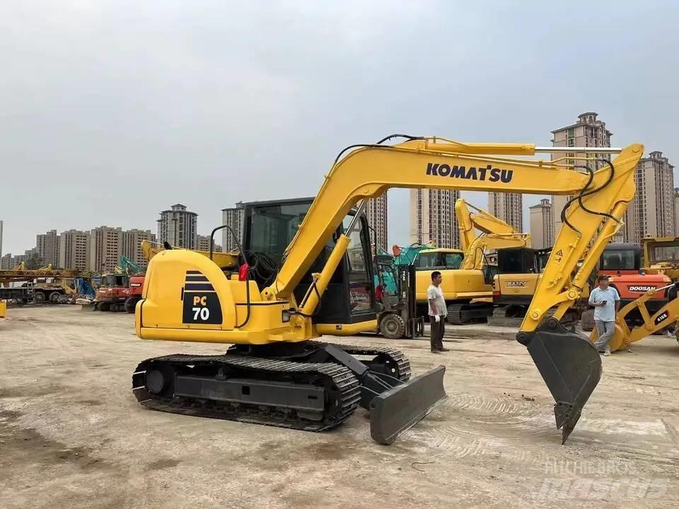 Komatsu PC 70-8 Minikaivukoneet < 7t