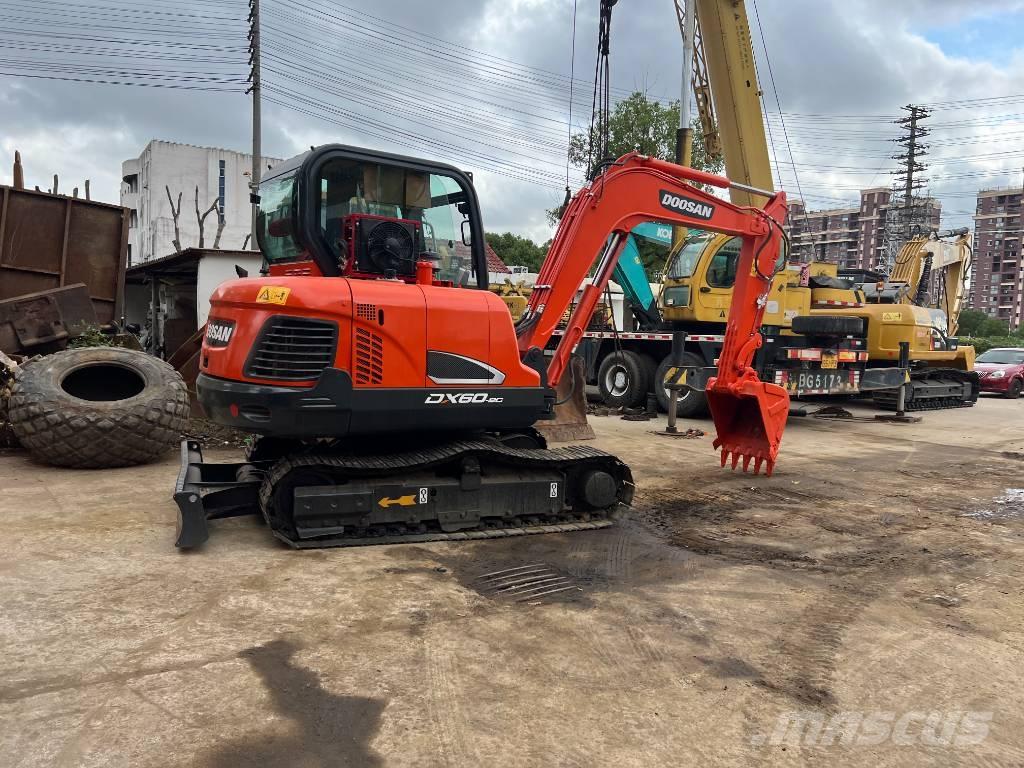 Doosan DX60 Telakaivukoneet