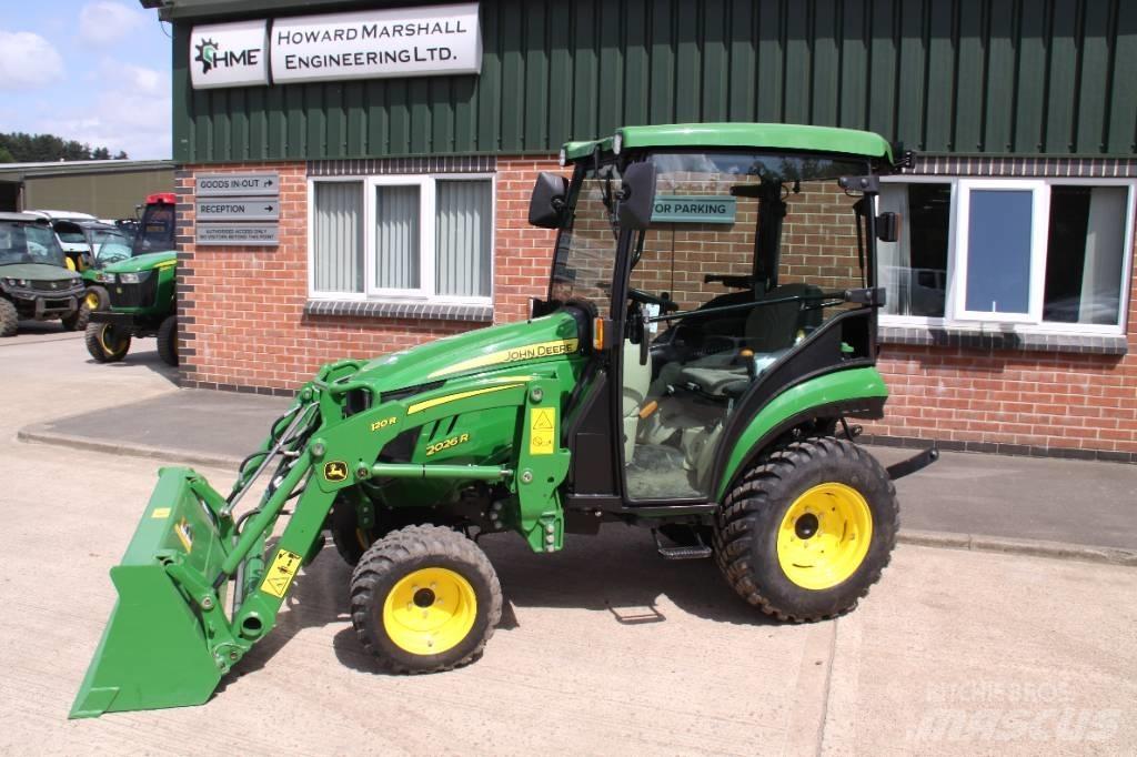 John Deere 2026R Traktorit