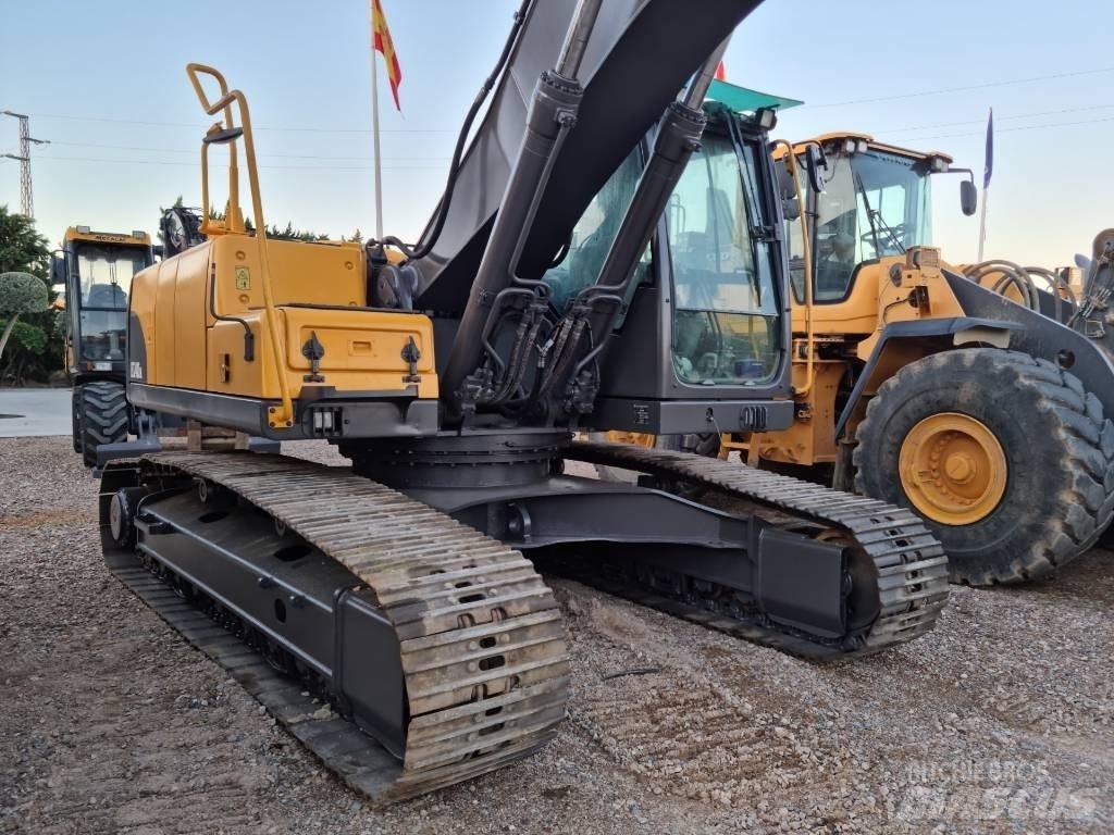 Volvo EC 240 C Telakaivukoneet