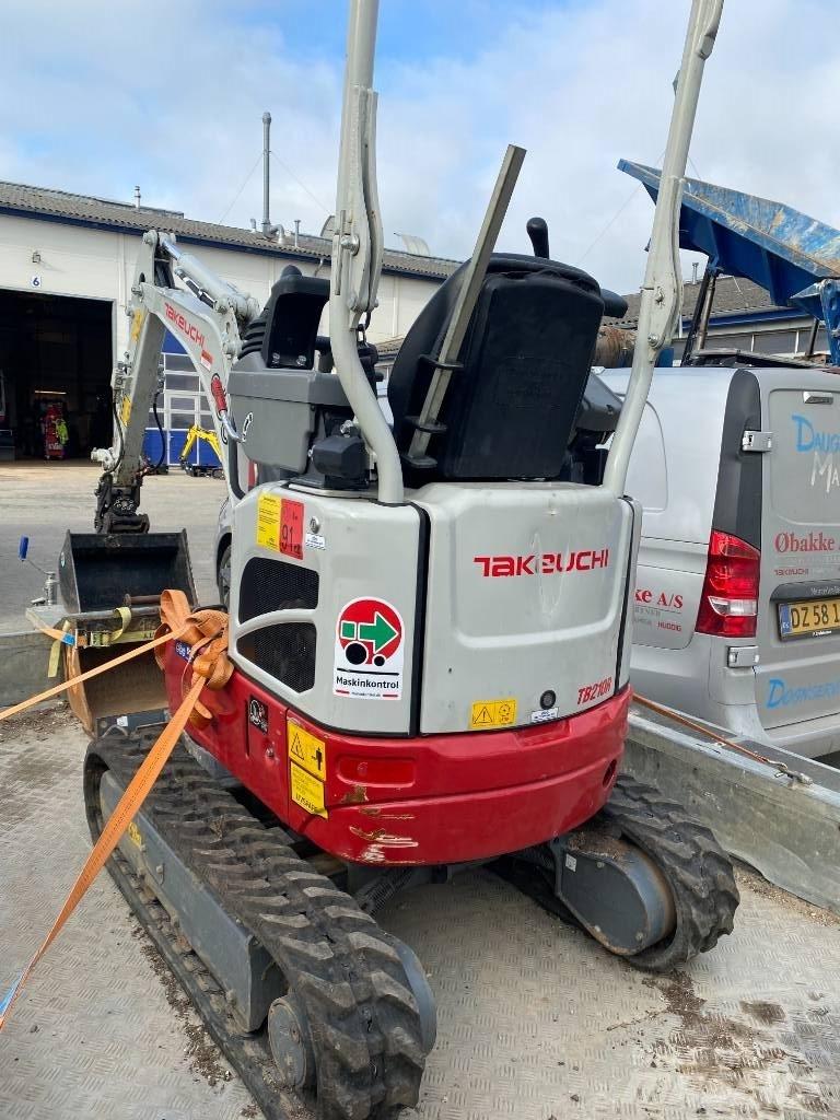 Takeuchi TB 210 Minikaivukoneet < 7t