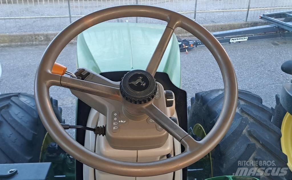 John Deere 7230 R Traktorit