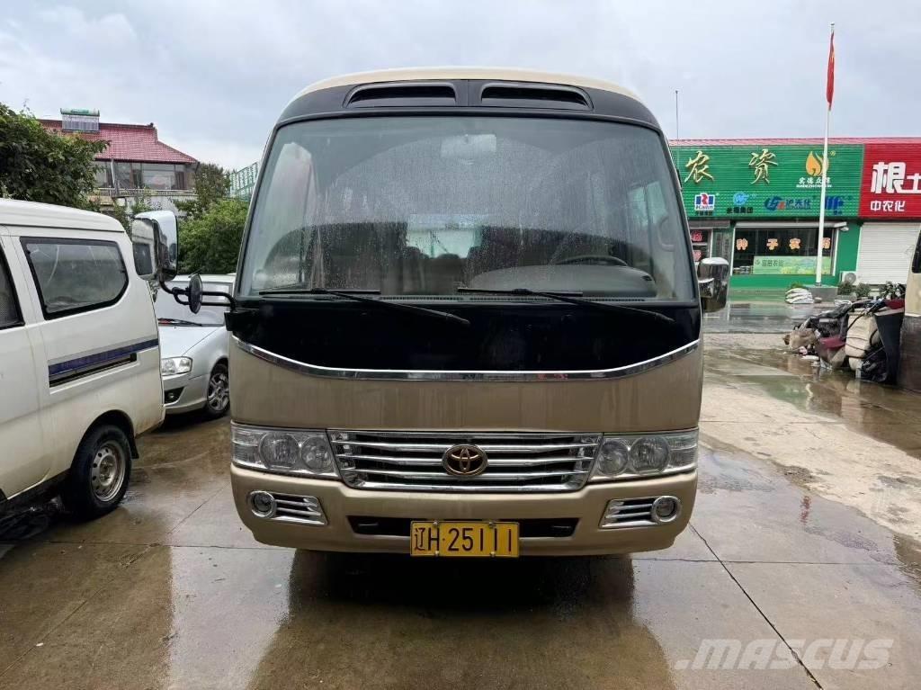 Toyota Coaster Bus Minibussit