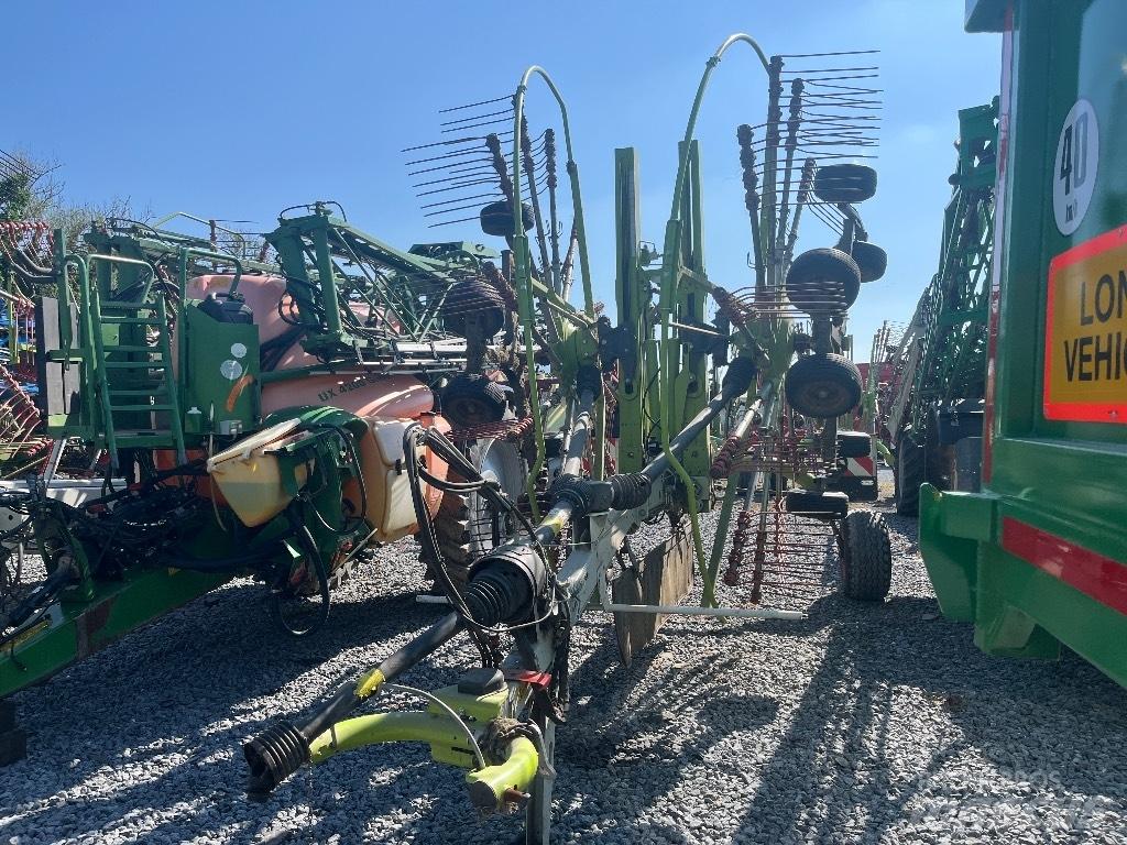 CLAAS Liner 2800 Pöyhimet ja haravat