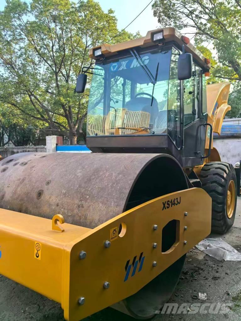 XCMG XS142J Yksivalssijyrät