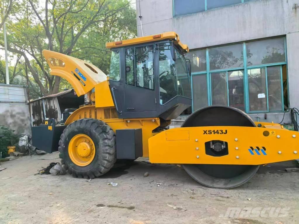 XCMG XS142J Yksivalssijyrät