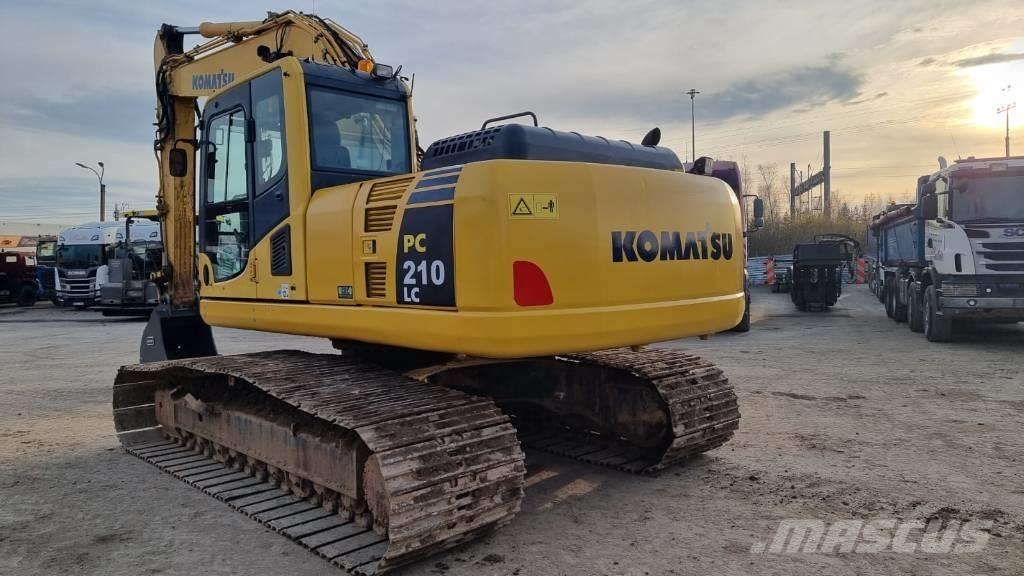 Komatsu PC 210 LC Telakaivukoneet