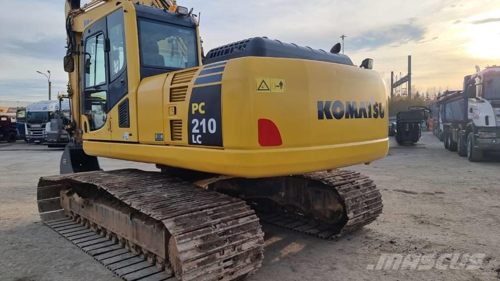 Komatsu PC 210 LC Telakaivukoneet