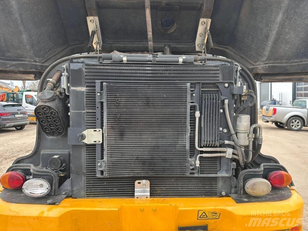 JCB TM 320 S Kurottajat