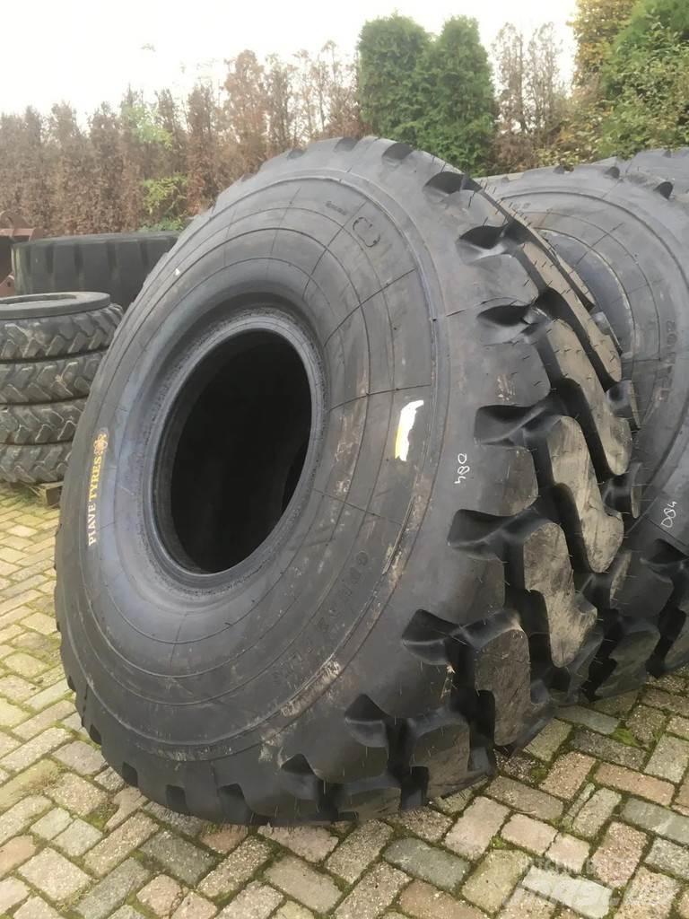 Michelin 26.5R25 Renkaat ja vanteet