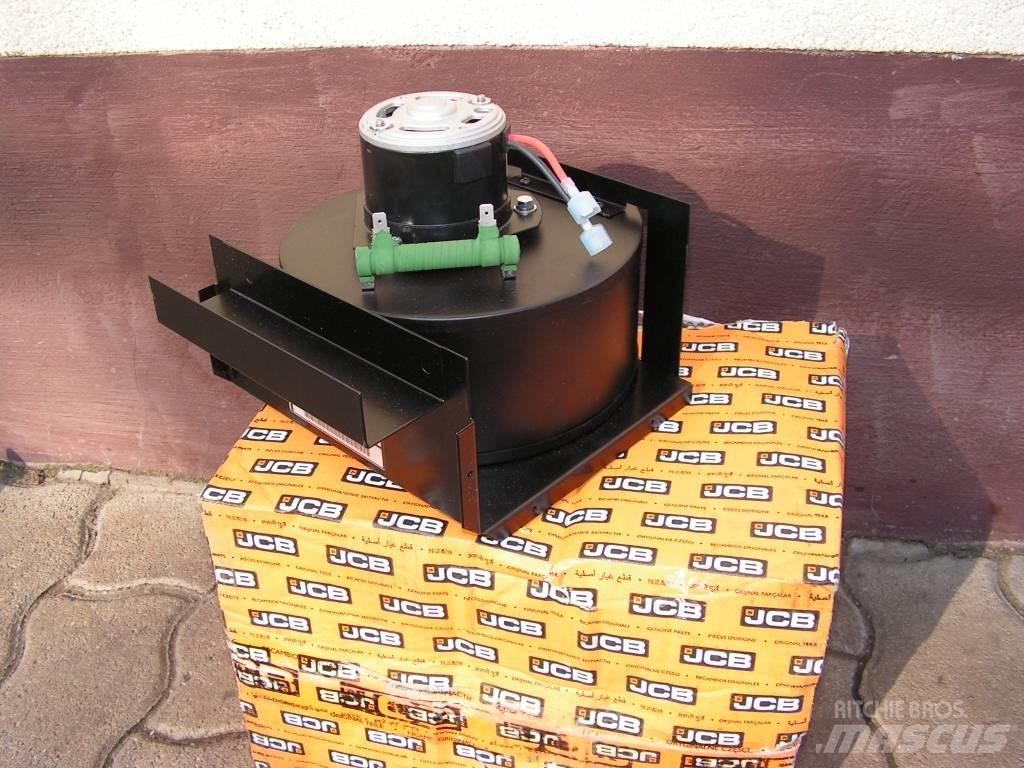 JCB 530 Ohjaamo ja sisusta
