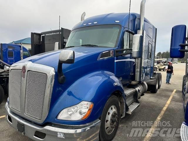 Kenworth T 680 Vetopöytäautot