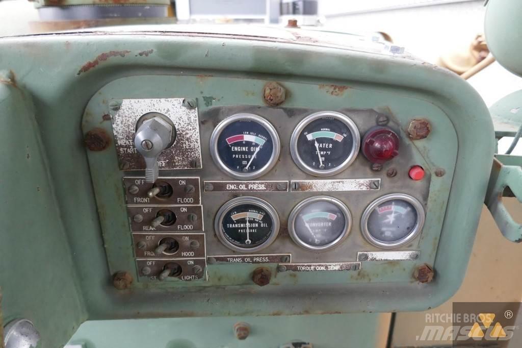 CAT D7F Ex-army Telaketjupuskutraktorit