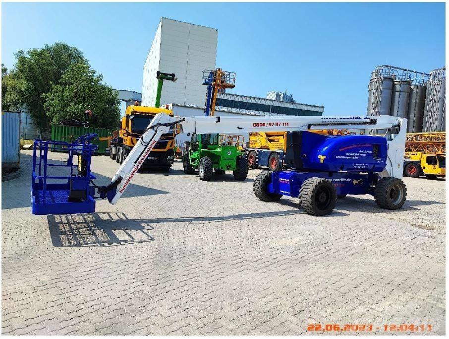JLG 800 AJ Kuukulkijat