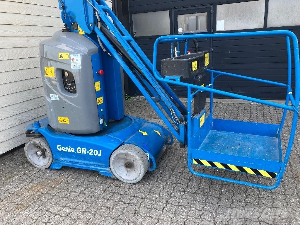 Genie GR 20 J Henkilönostimet ja nostolaitteet