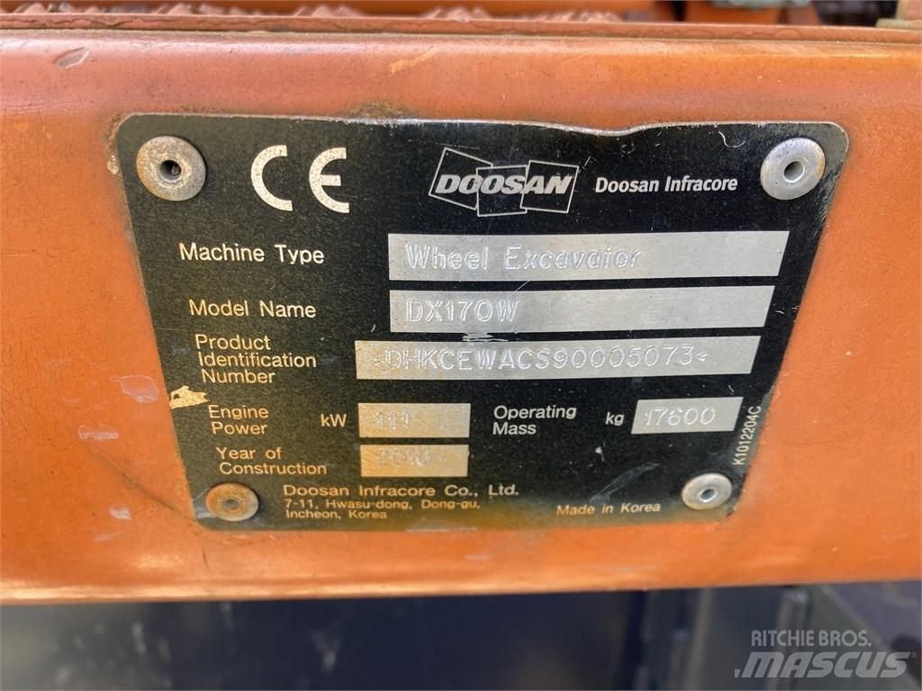 Doosan DX 170 W Pyöräkaivukoneet