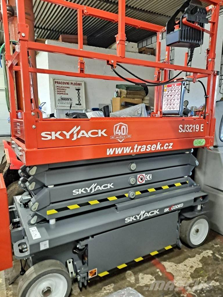 SkyJack SJ 3219E Saksilavat