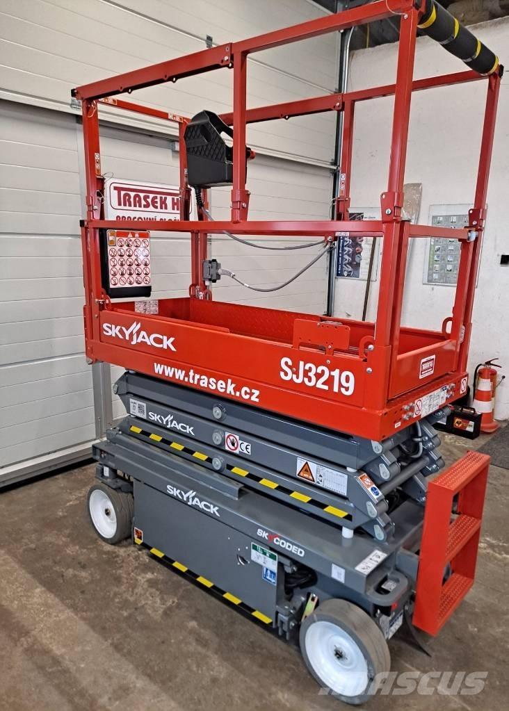 SkyJack SJ 3219E Saksilavat