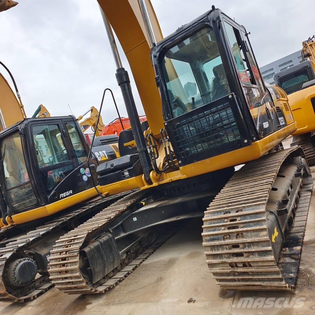 CAT 325 D Telakaivukoneet