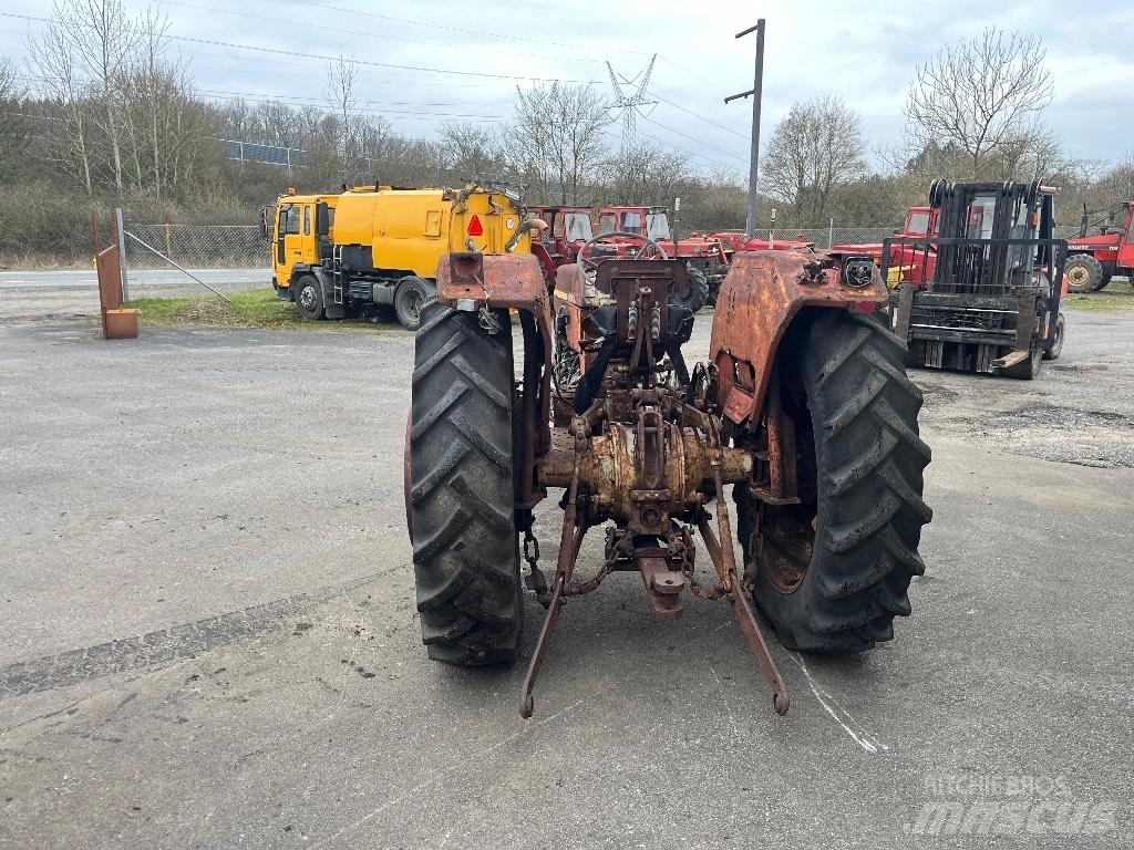 Massey Ferguson 178 Traktorit