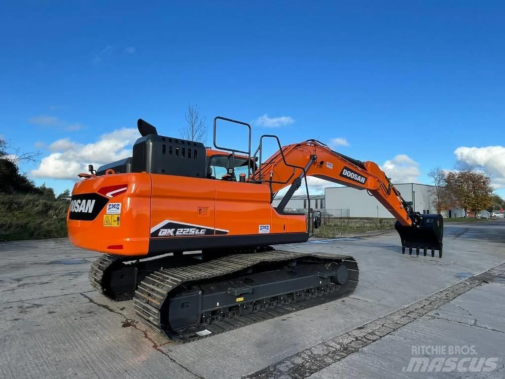 Doosan DX225LC-7 Telakaivukoneet