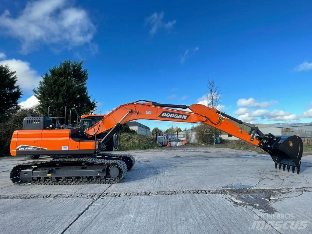 Doosan DX225LC-7 Telakaivukoneet