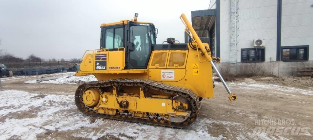 Komatsu D 65 EX-18 Telaketjupuskutraktorit