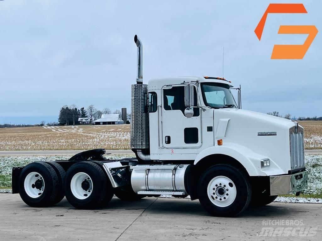 Kenworth T 800 Vetopöytäautot