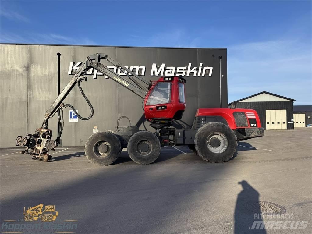 Komatsu 951 Harvesterit