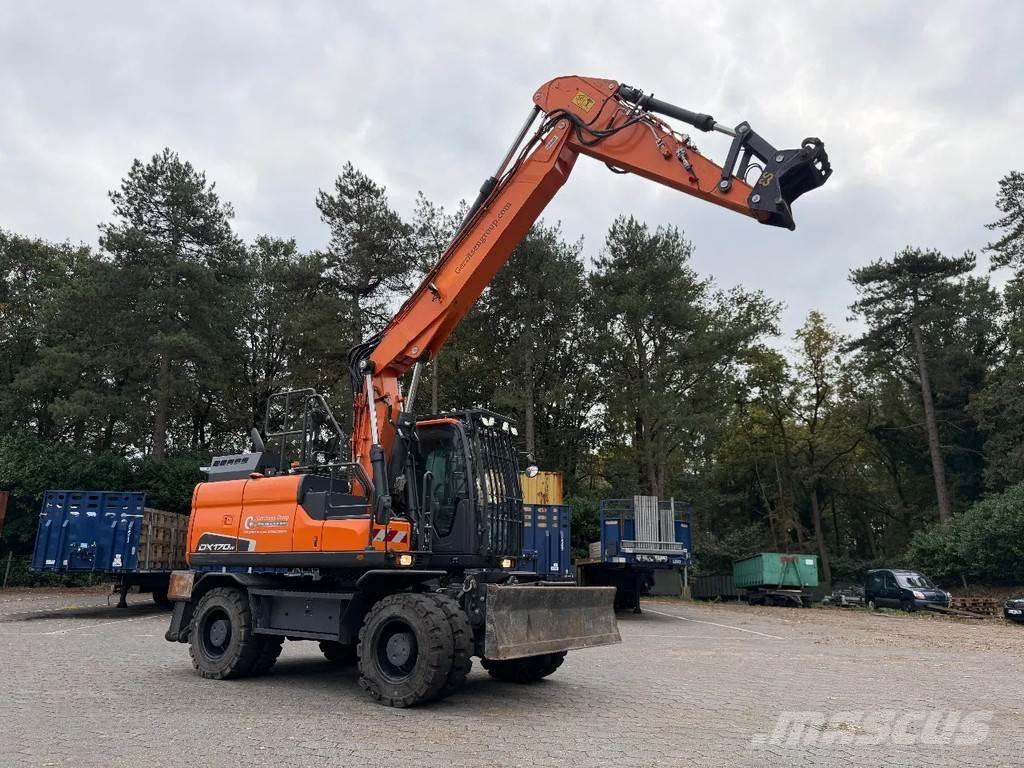 Doosan DX170W-5 Pyöräkaivukoneet