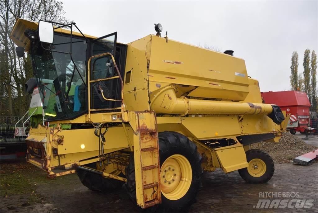 New Holland TF 42 Leikkuupuimurit