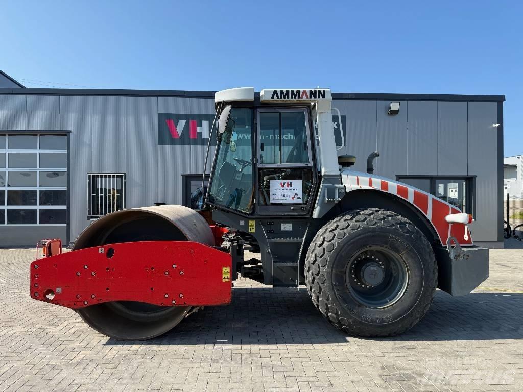 Ammann ASC 110 Yksivalssijyrät