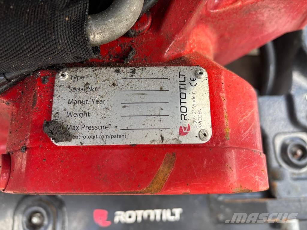 CAT 310 Telakaivukoneet