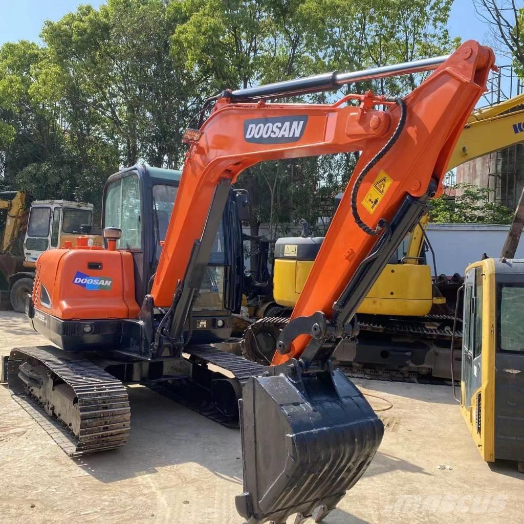 Doosan DX 55 Minikaivukoneet < 7t