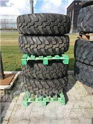 Dunlop 365/80R20 Renkaat ja vanteet