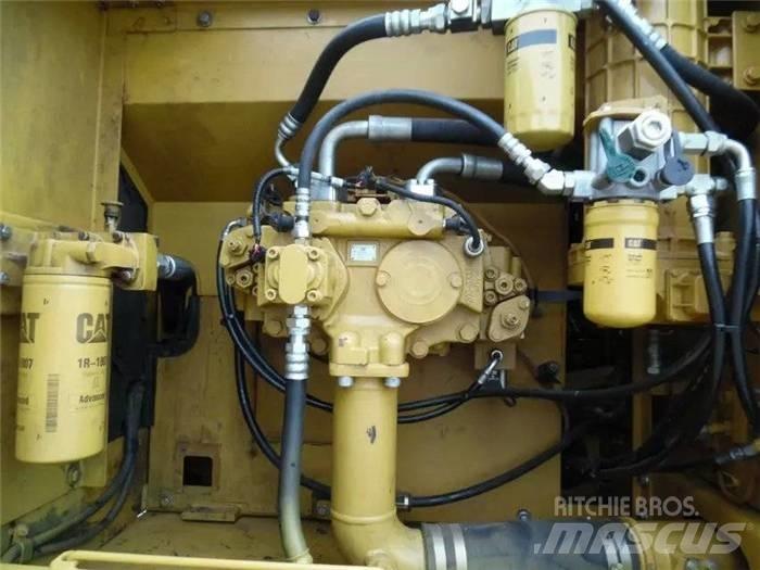 CAT 325 D Telakaivukoneet