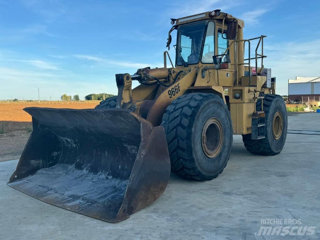 CAT 966 F Pyöräkuormaajat