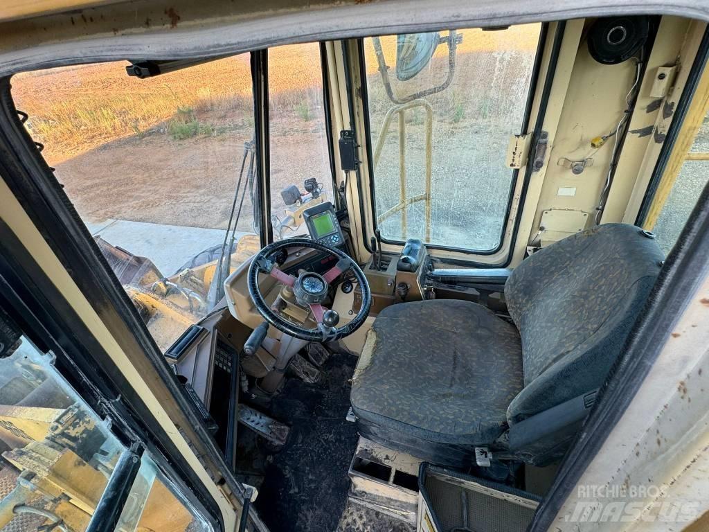 CAT 966 F Pyöräkuormaajat