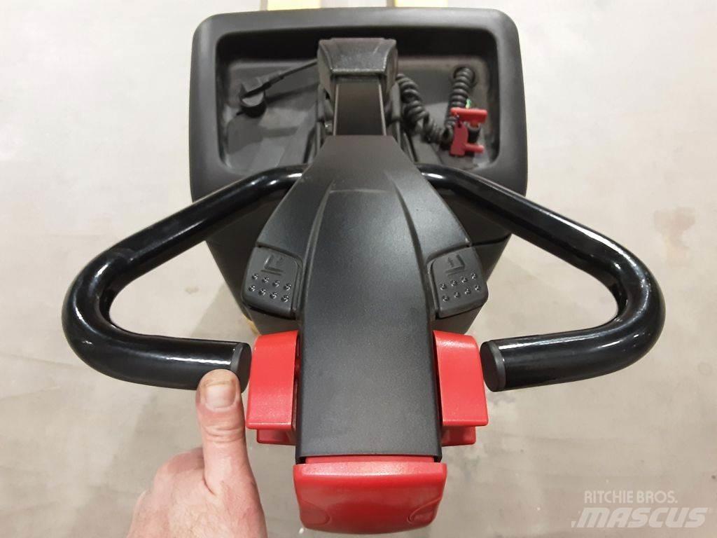 Yale MPSC12 Lavansiirtotrukit
