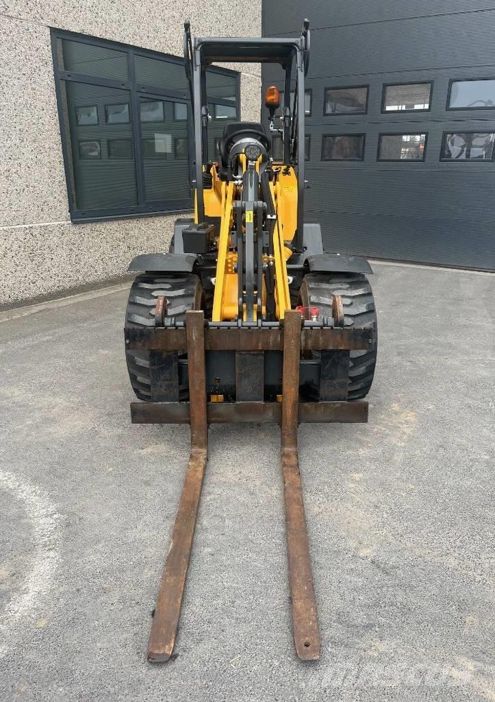 Schäffer 2445S Pienkuormaajat