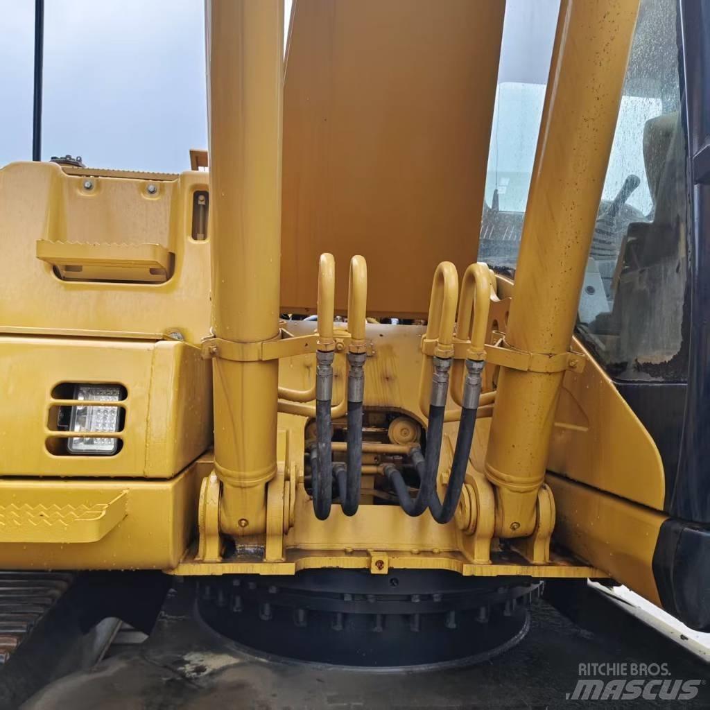 CAT 320 C L Telakaivukoneet