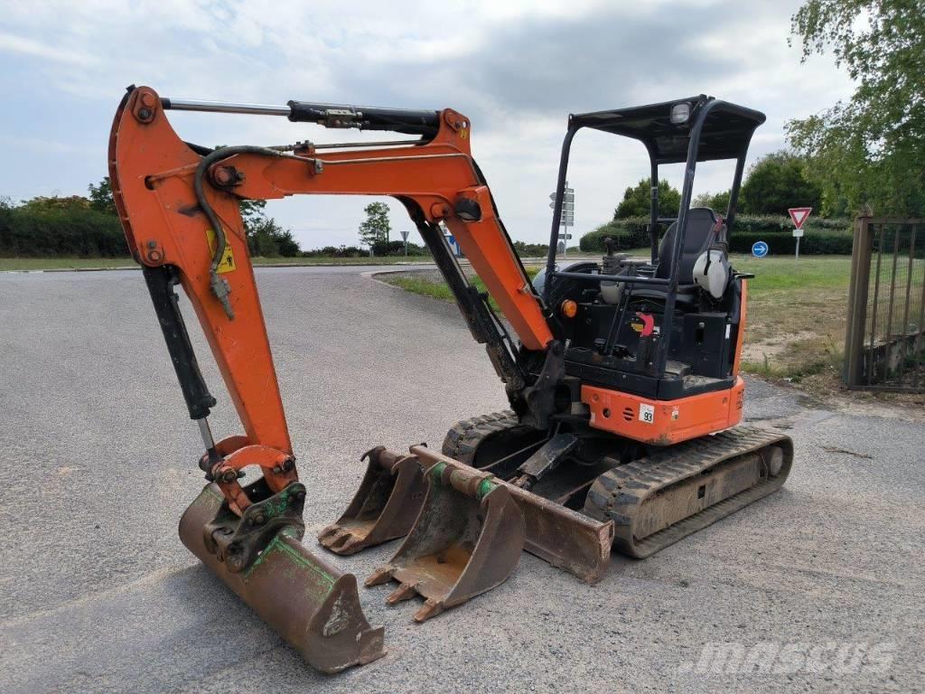 Hitachi ZX 26 U-5A Minikaivukoneet < 7t