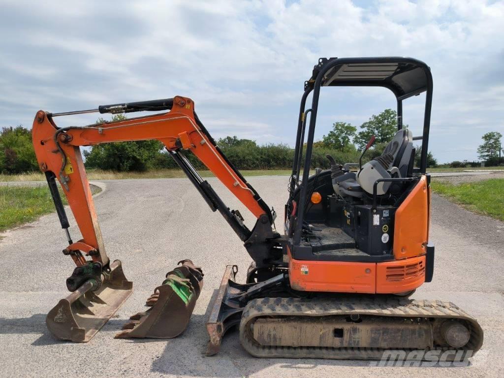 Hitachi ZX 26 U-5A Minikaivukoneet < 7t